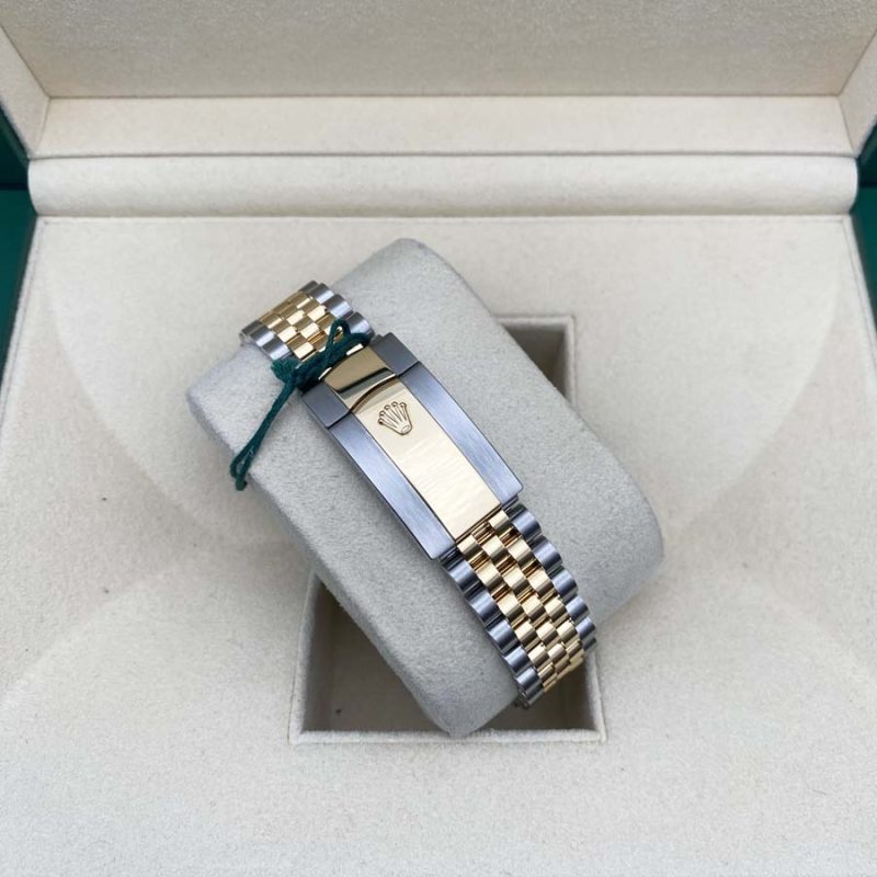 Rolex Datejust 41mm Champagne Dial Fluted Bezel 126333
