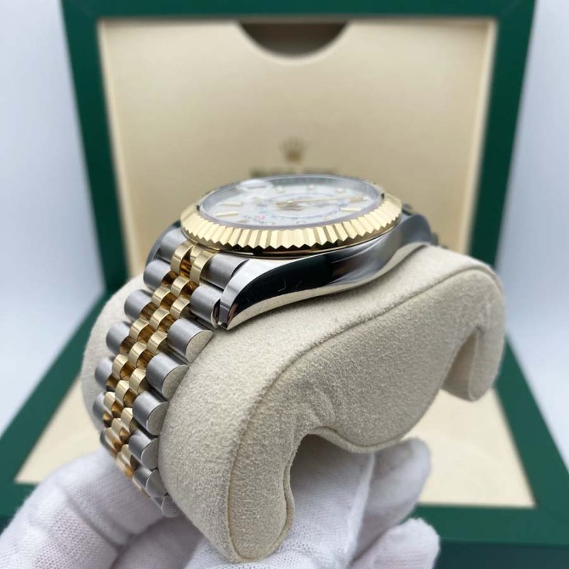 Rolex Sky-Dweller 42mm 326933 White Dial